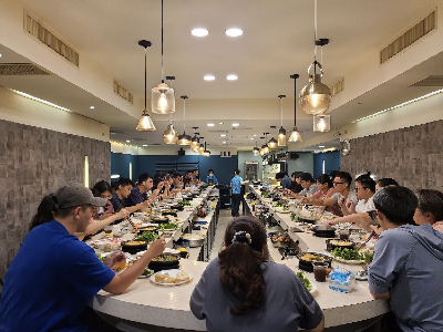 香香石頭火鍋(香鄉火鍋小吃店)相關照片1