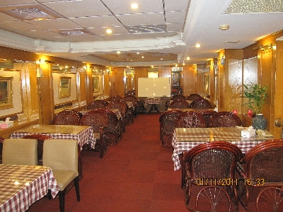 兆榮企業有限公司(哥爸妻夫商務飯店)相關照片1