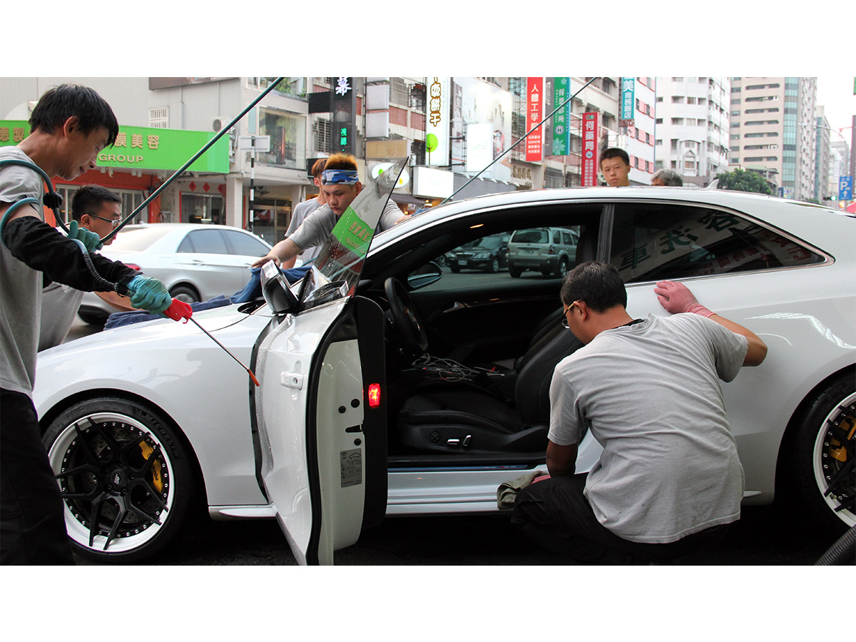 豪亮專業汽車美容店相關照片1