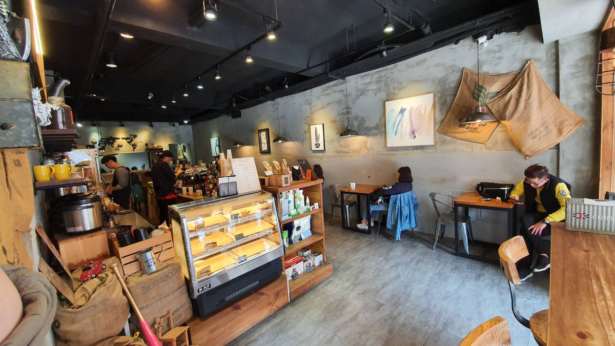 老窩咖啡站前店(波地卡企業社)相關照片1