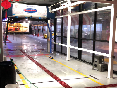 鋼鐵露露洗車工坊相關照片3