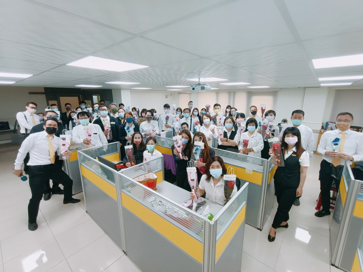 永慶不動產(崑鈦不動產仲介有限公司/鳳山新甲新富加盟店)相關照片1