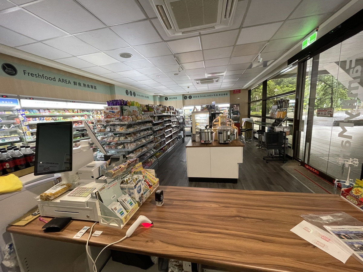 全家便利商店-東正店(鴻揚實業社)相關照片1