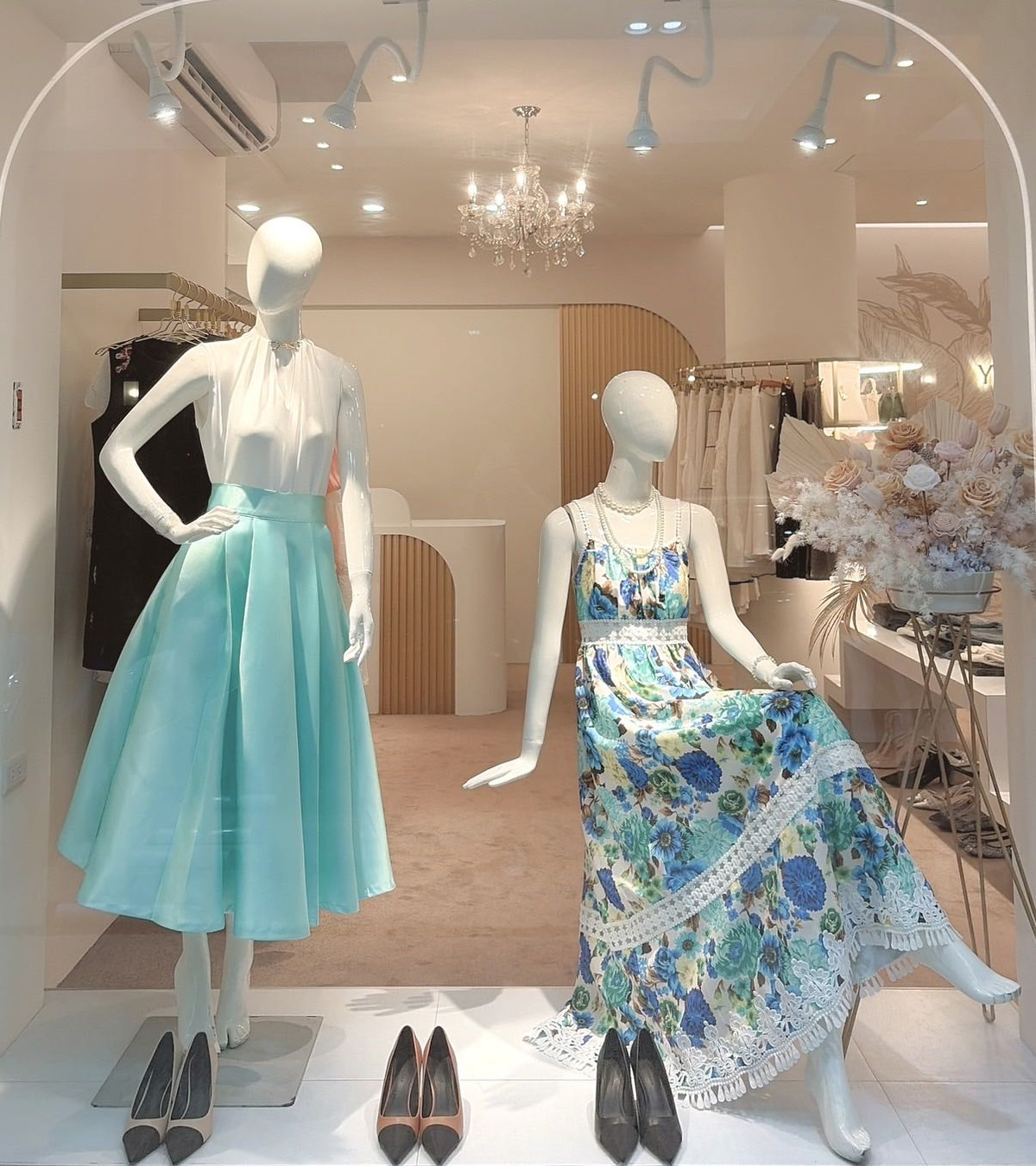 芸芸精品店相關照片1