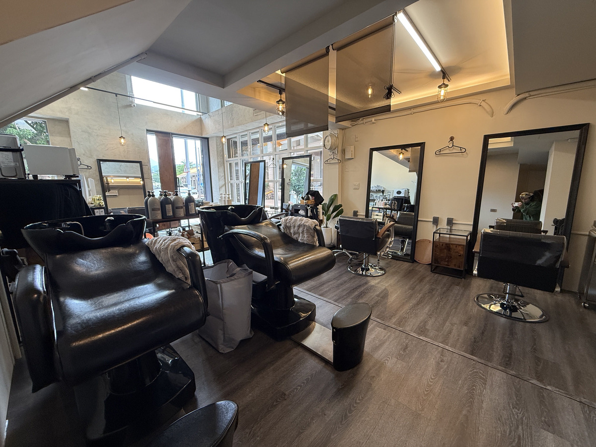 繫xì Hair Studio(繫時尚髮藝沙龍)相關照片3