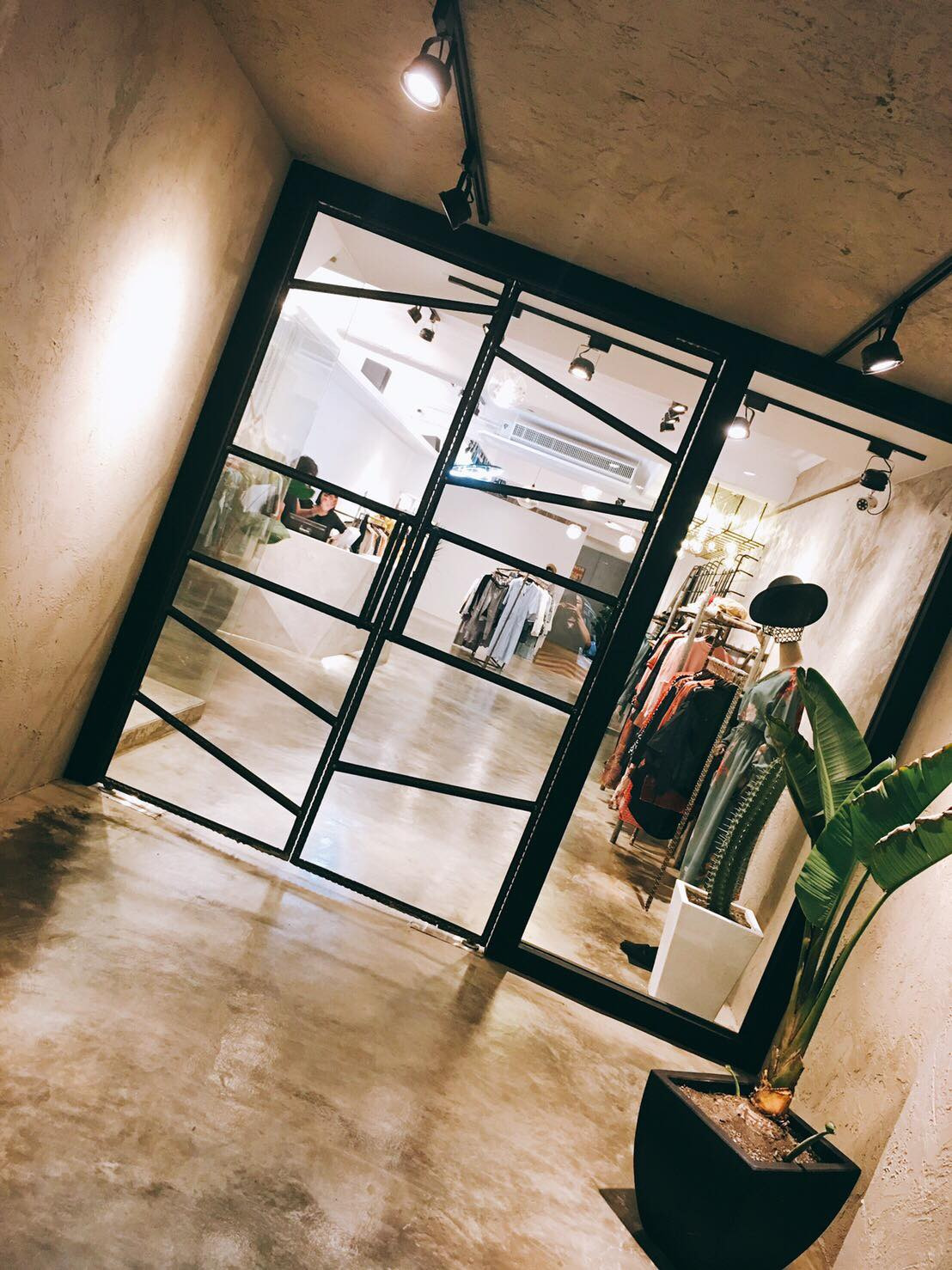 羅米衣飾店相關照片7