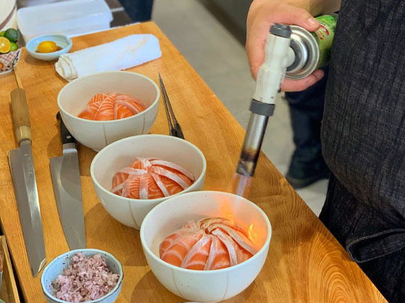 栢麗餐旅有限公司(牛苑溫體牛肉火鍋/金禾日式料理專賣/馬克特優冷飲店/ONE-R章魚燒專賣-台南店/弁堂屋日式便當專賣)相關照片9