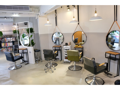 Comma Hair Salon 造型沙龍(逗號造型沙龍)相關照片1