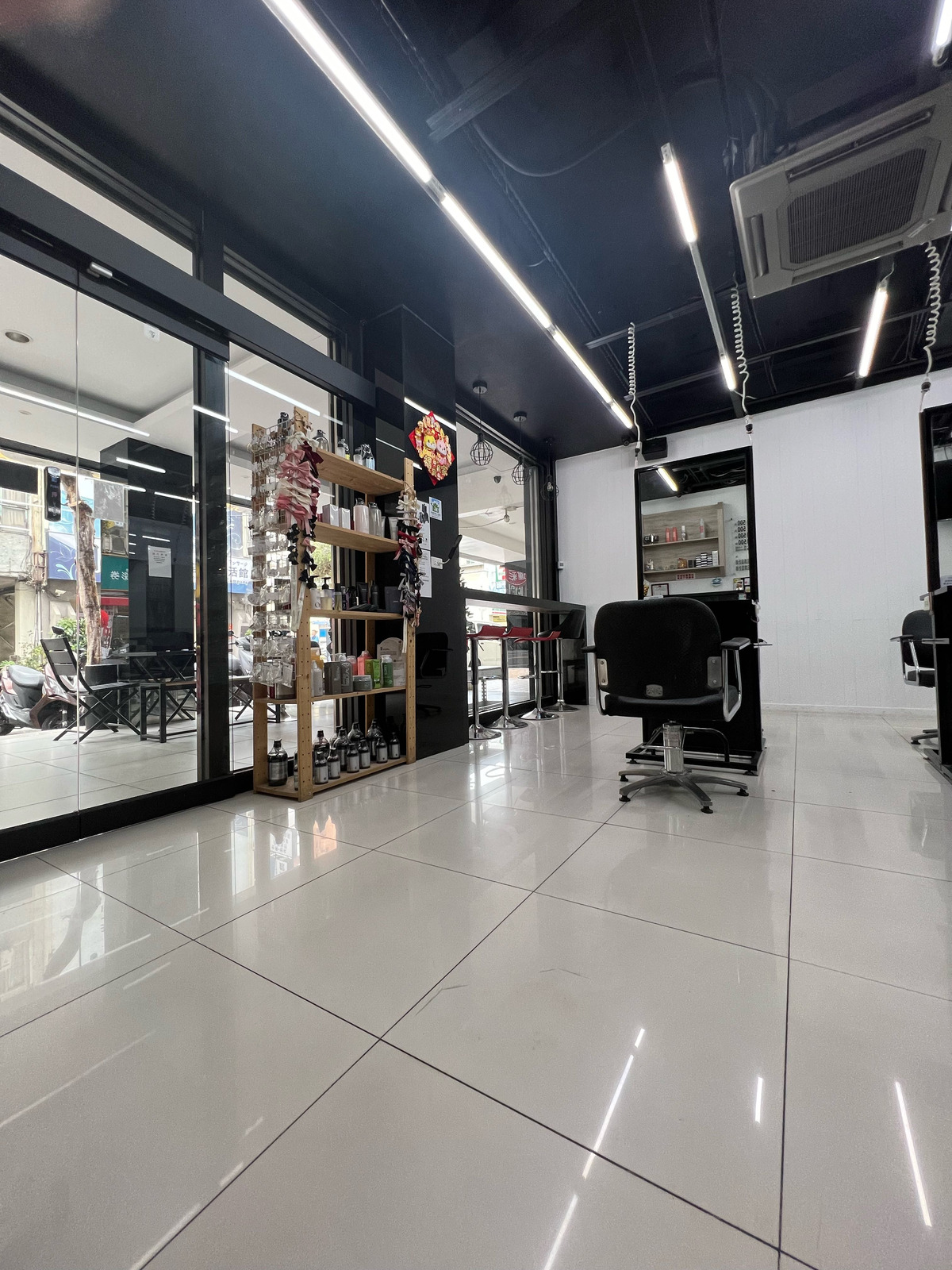 RT美髮沙龍(敬真美髮沙龍)相關照片1