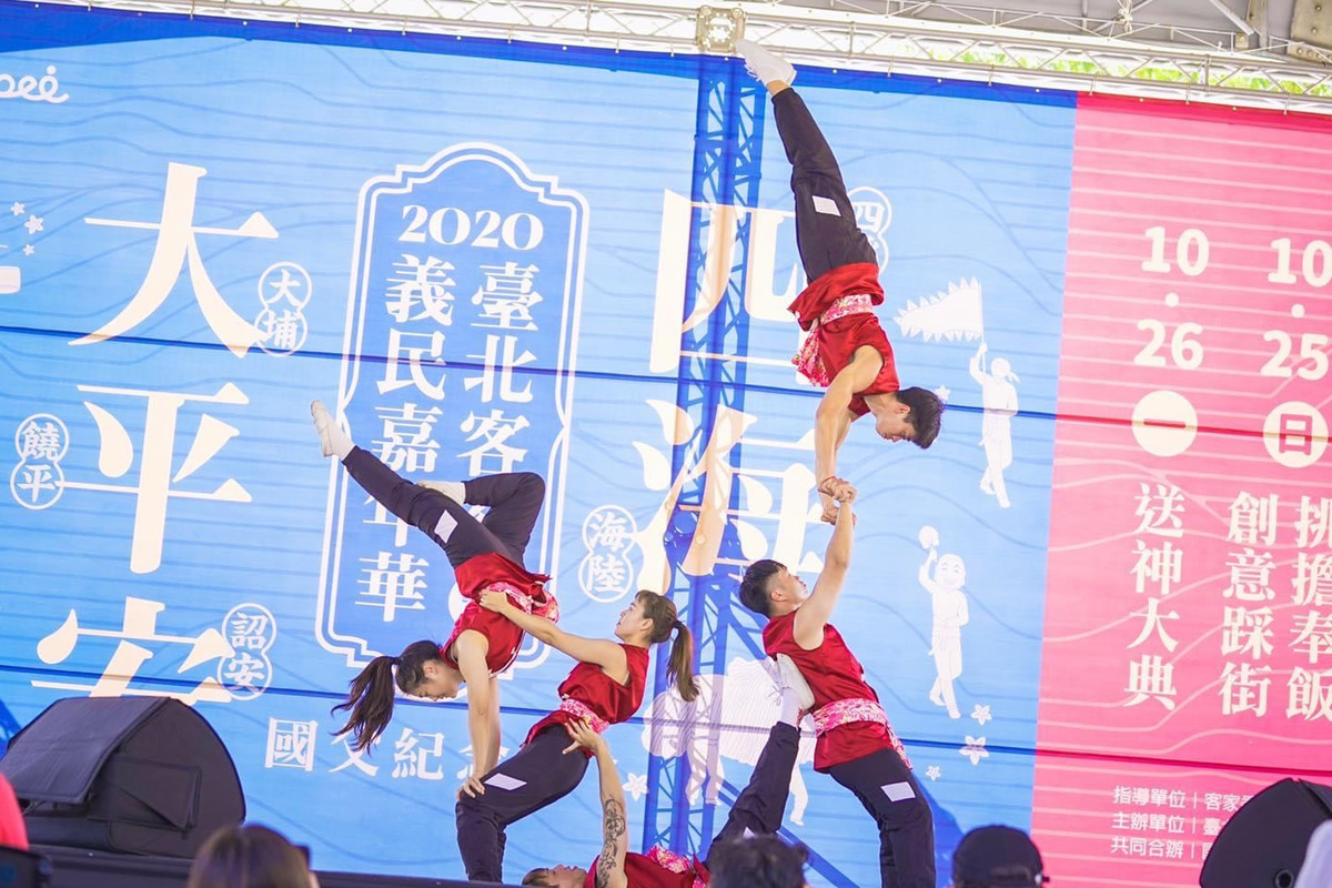 紅鼻子馬戲團相關照片8