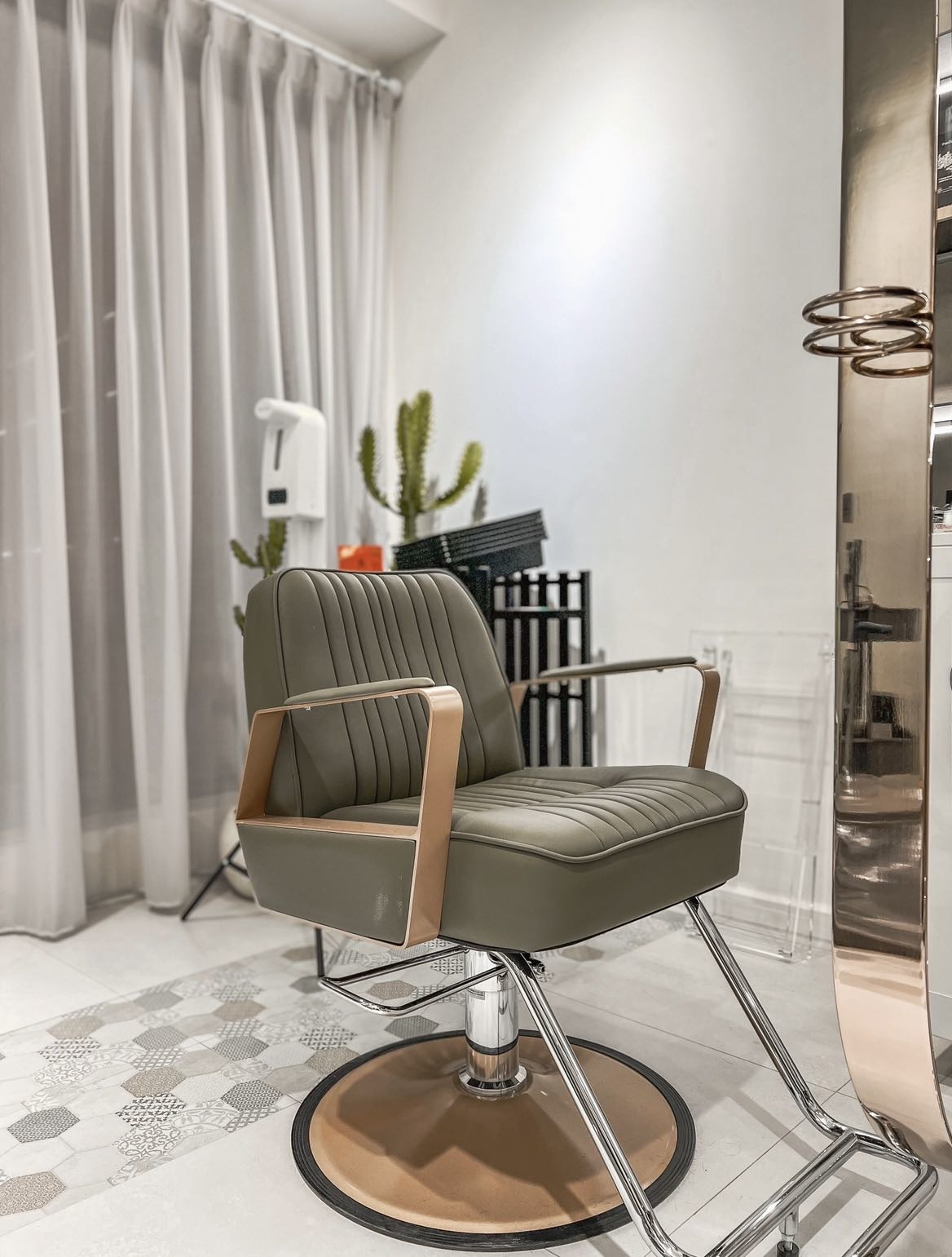 HALO SALON_新時代髮型工作室相關照片2