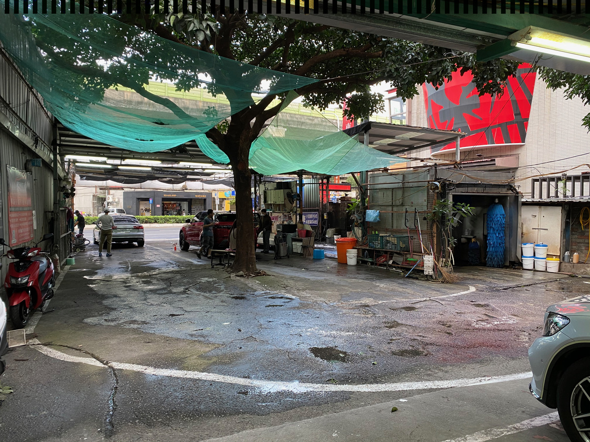 華新汽車美容店相關照片3