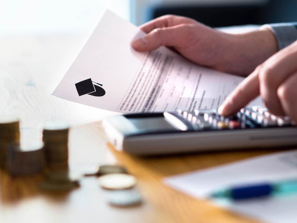 還在煩惱小孩學費？符合4條件，政府幫你出2.8萬元