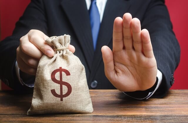 擔心錄取未到職,雇主向求職者收取保證金合法嗎?