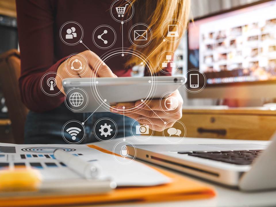 砸錢買了線上系統就算數位轉型？老闆必懂的3個轉型成敗關鍵