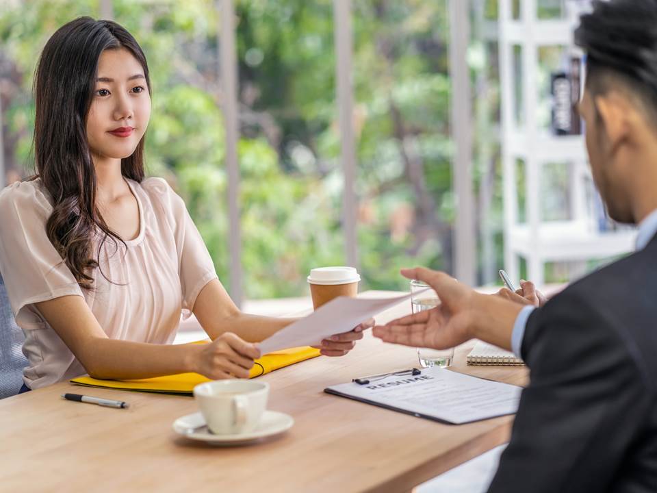 求職必備面試懶人包搶先看！履歷、面試問題、自我介紹通通有