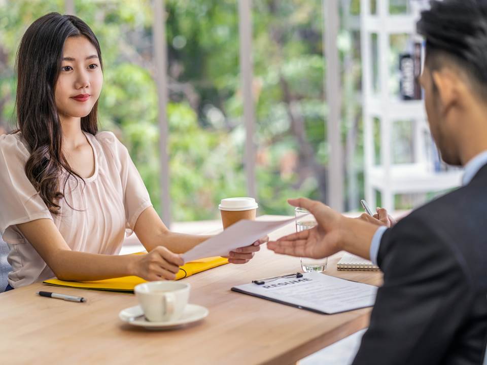 一份工作就該待滿3年再離職？資深人資揭企業篩選標準