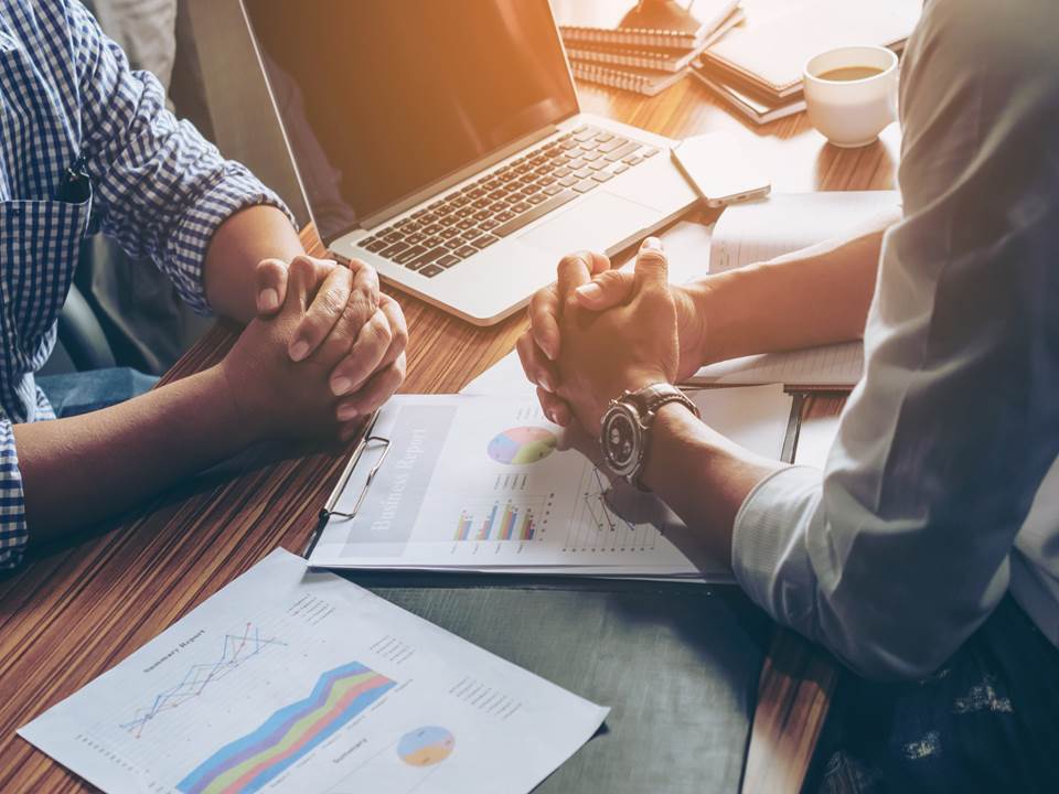 地雷公司一看就知道！面試如何避開被老闆「畫大餅」？