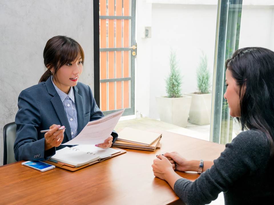 地雷公司一看就知道!面試如何避開被老闆「畫大餅」?
