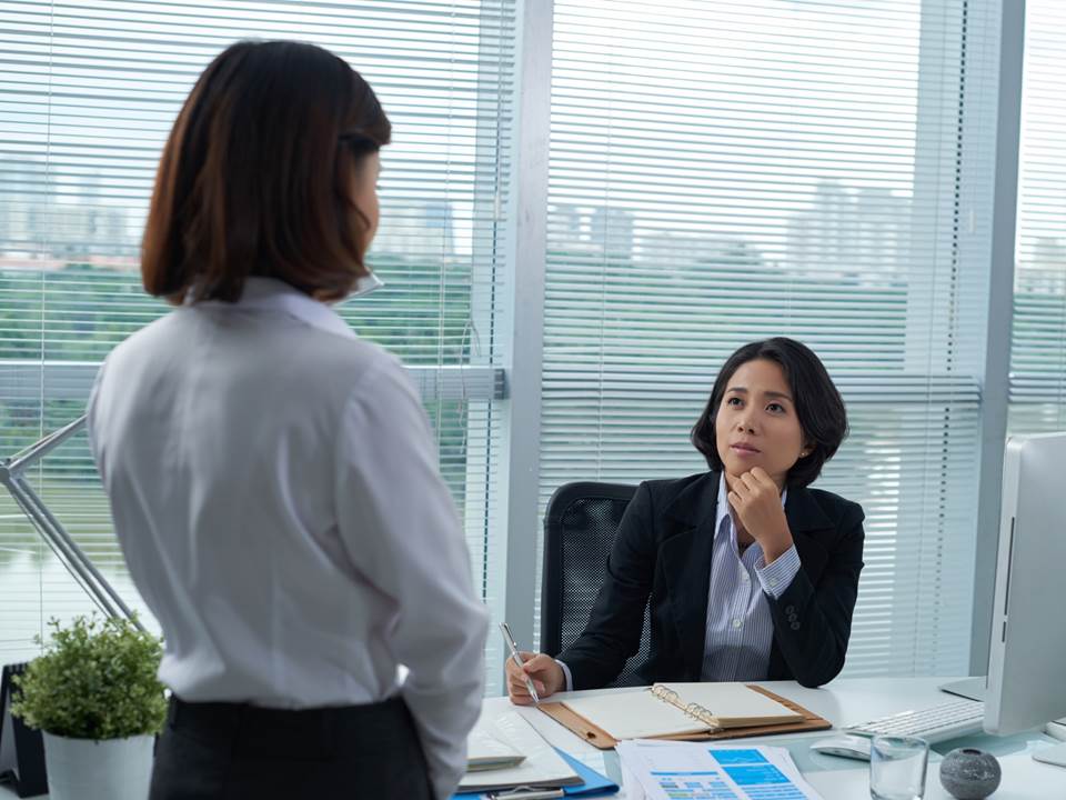 被迫調職好無奈？主管說的「找你聊一聊」原來有這涵義