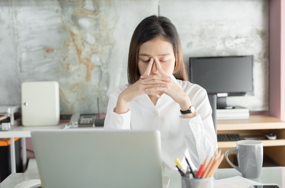 該轉職嗎?遇到惡主管壞同事,可是公司前景不差,如何決定是否換工作?