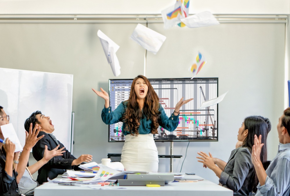 12星座職場爆氣王揭密：這個星座脾氣炸鍋時，比核爆還慘烈！