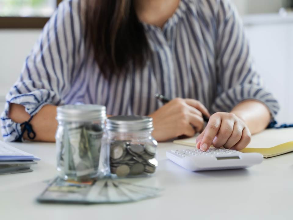 省小錢反而花大錢！從1台冰箱的啟示，看看是誰偷走了你的錢