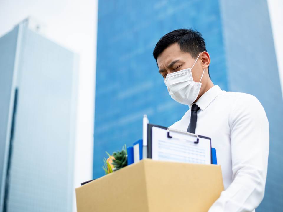 最賺錢的部門卻裁員最多人！面對公司縮編，如何保住你的工作？