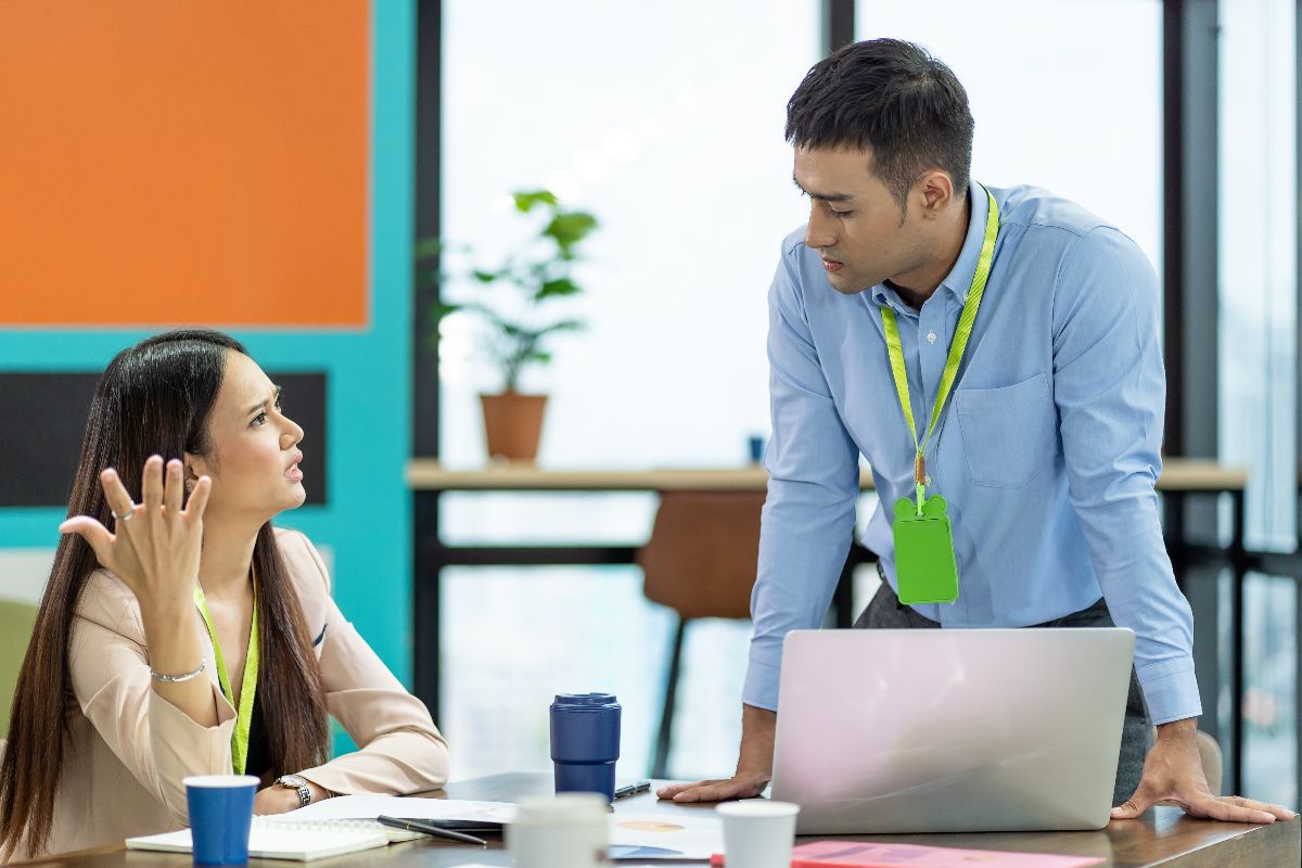 「為人直接」不是講話傷人的藉口！成熟大人都該懂的得體說話技術