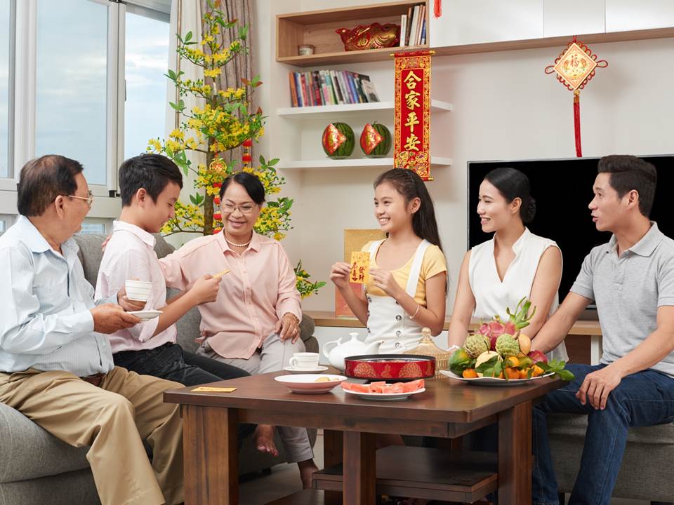 過年長輩最愛聊的話題有？各科系「崩潰問答」讓人大喊：嘜擱問