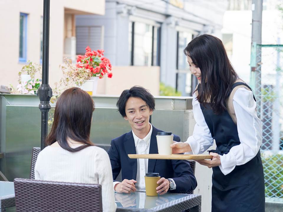 服務業員工遇無理客訴怎麼辦？4個小撇步讓你秒把奧客變熟客