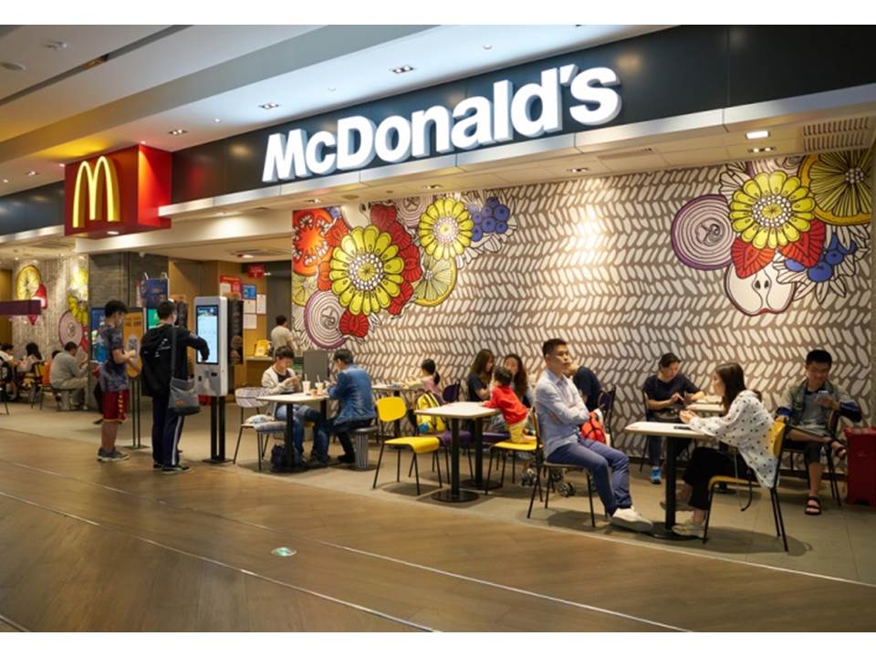 用餐完賴著不走、狂佔位，不限時餐廳如何增加翻桌率？台灣麥當勞前總裁教你這樣應對！