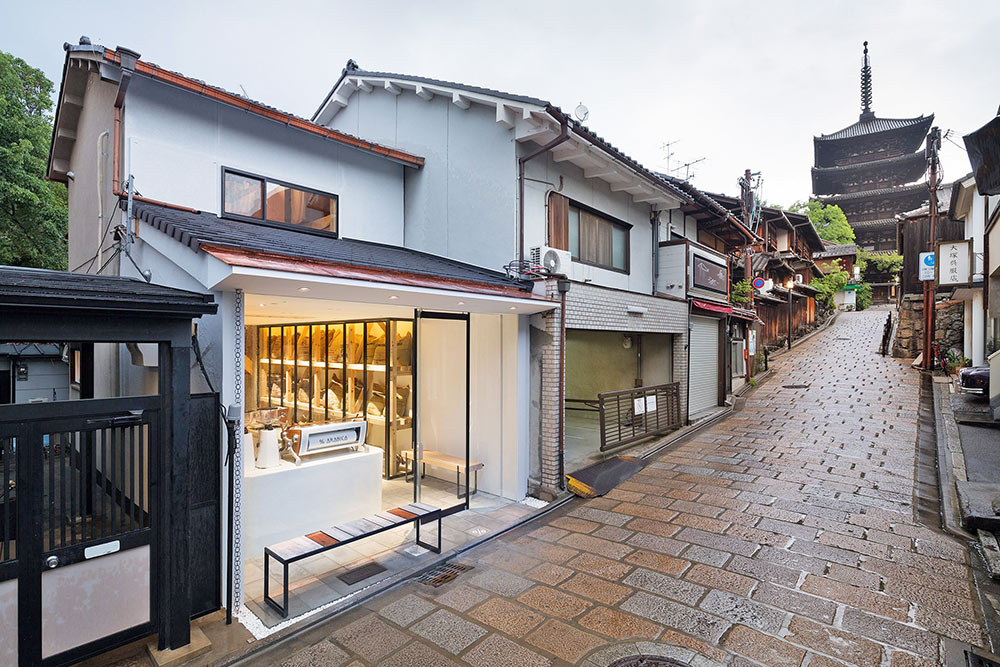 % ARABICA 京都東山店。