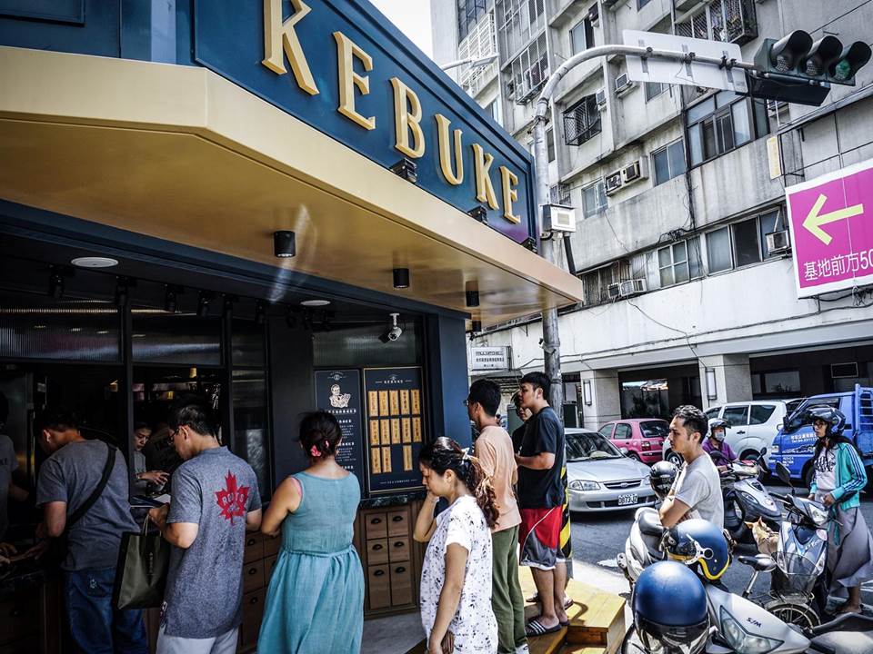 可不可熟成紅茶為何突然竄紅？手搖界最新「人氣王」，讓他也想自備250萬加盟