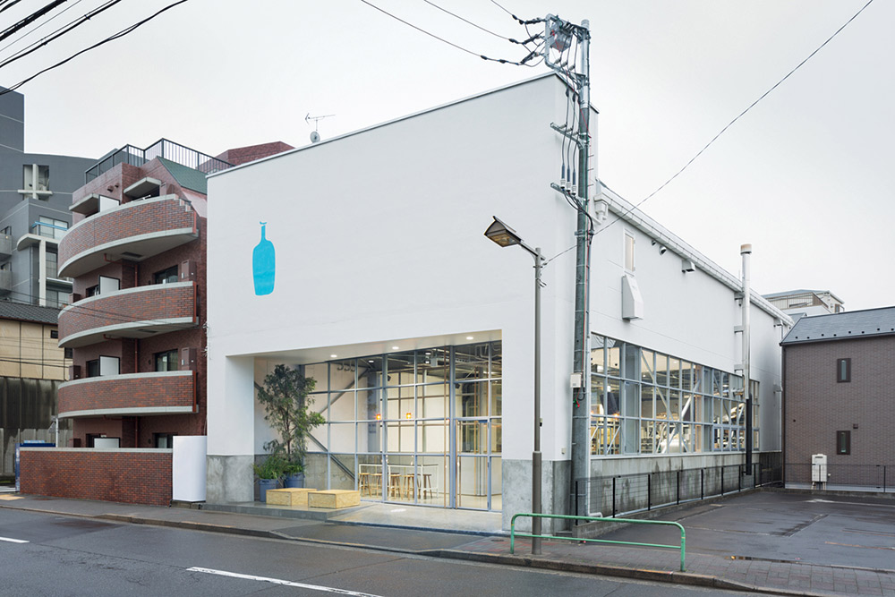 Blue Bottle Coffee 清澄白河店。