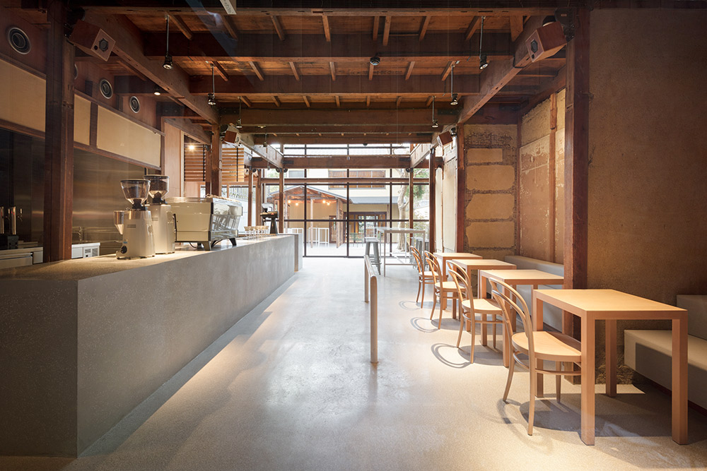 Blue Bottle Coffee 京都店。