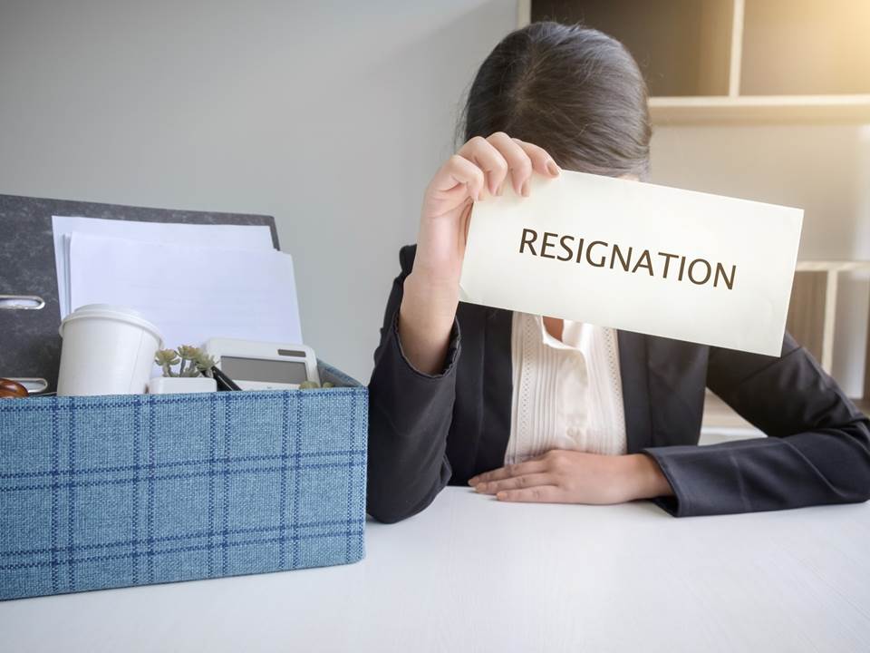 何時提離職是最佳時機？設定正確「職場期限」才能擺脫萬年社畜心態