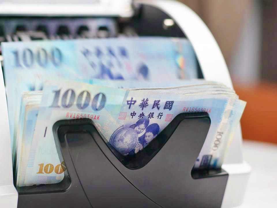 普發6000元現金開放線上申請，新生兒也能領！何時發放、如何領一次解答