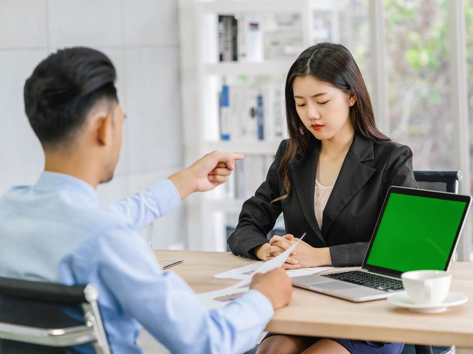 成為老闆頭號愛將，就能在客戶面前當老大？小心！犯了「這大忌」秒被打入冷宮