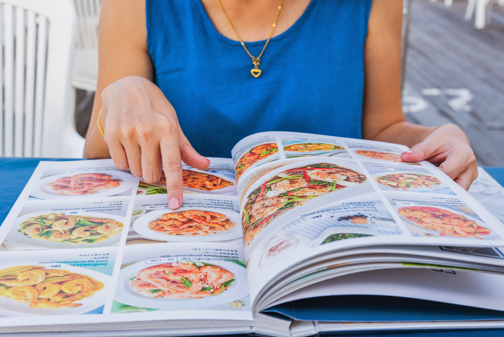 【開店系列3】中價位餐廳菜單設計為什麼一定要有圖？飲料放MENU最後一頁原來是這個原因！