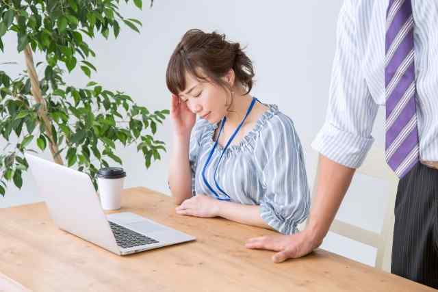 職業病悄悄找上門，拒絕電腦臉，預防上班族老化！