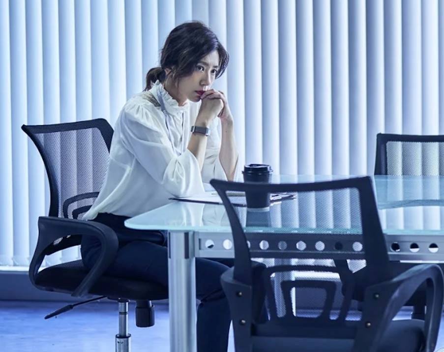 從我們與惡的距離，看見職場女強人更真實的另一面！