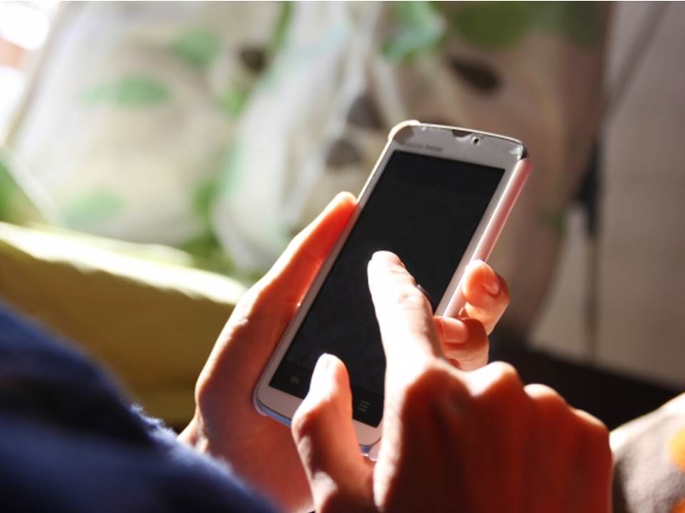 下班休假時間LINE員工，老闆要給加班費嗎？