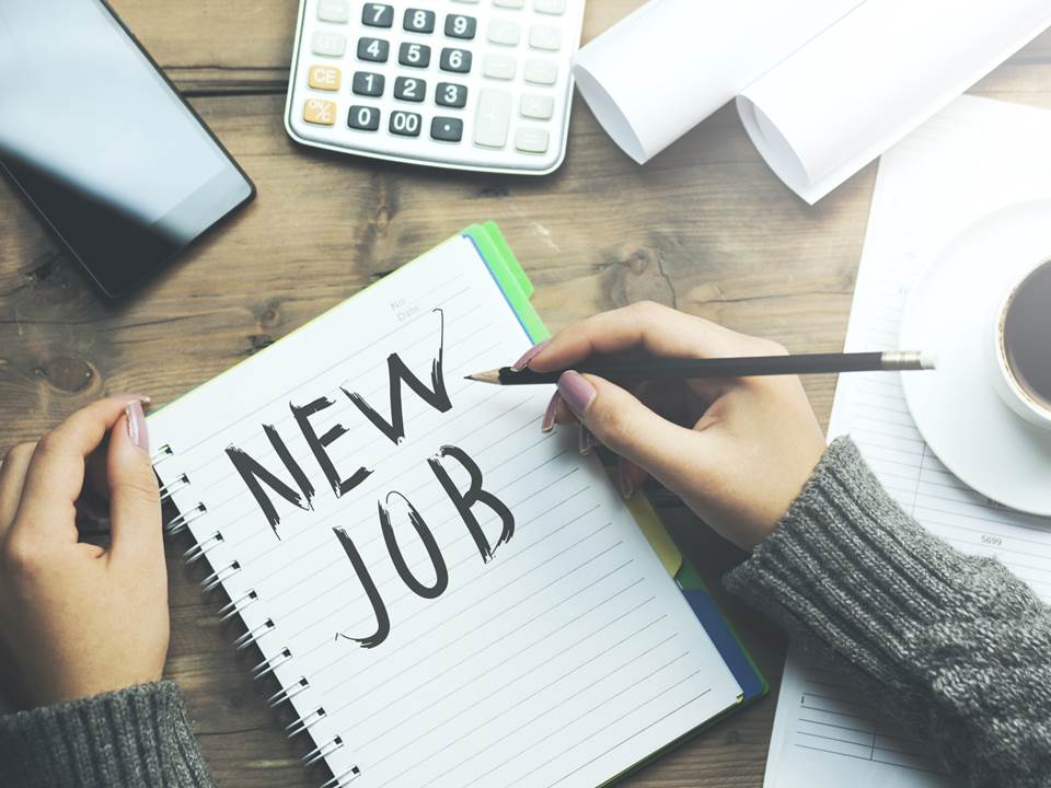 年前跳槽竟成換跑道好時機？2原因告訴你為何不等領完年終
