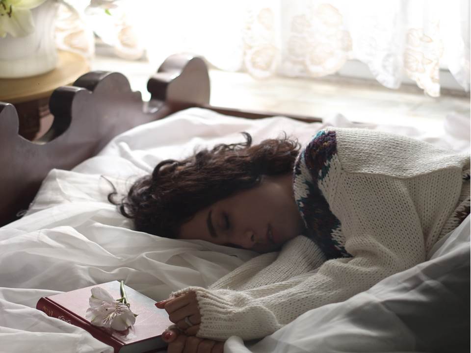 假日怎麼補眠還是累？專家提1絕招讓你終結隱性疲勞