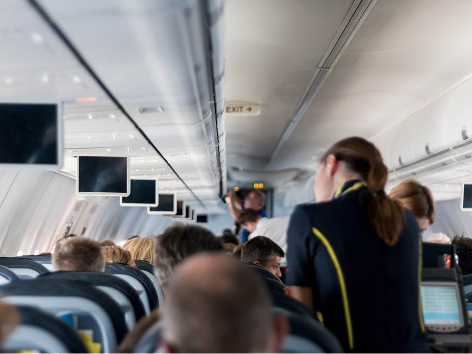擠破頭就是想報考空服員？夢幻職業暗黑真相大公開