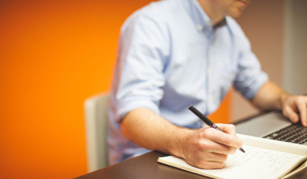 特休假若未按規定處理 企業最高受罰100萬