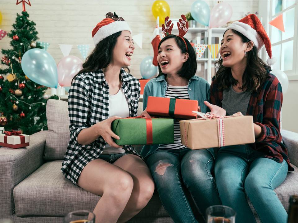 聖誕交換禮物好苦惱？網友點名收到「這些」爛禮物超暴怒