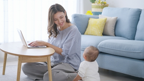 若公司有要求，請事假需要說明理由或提供證明文件