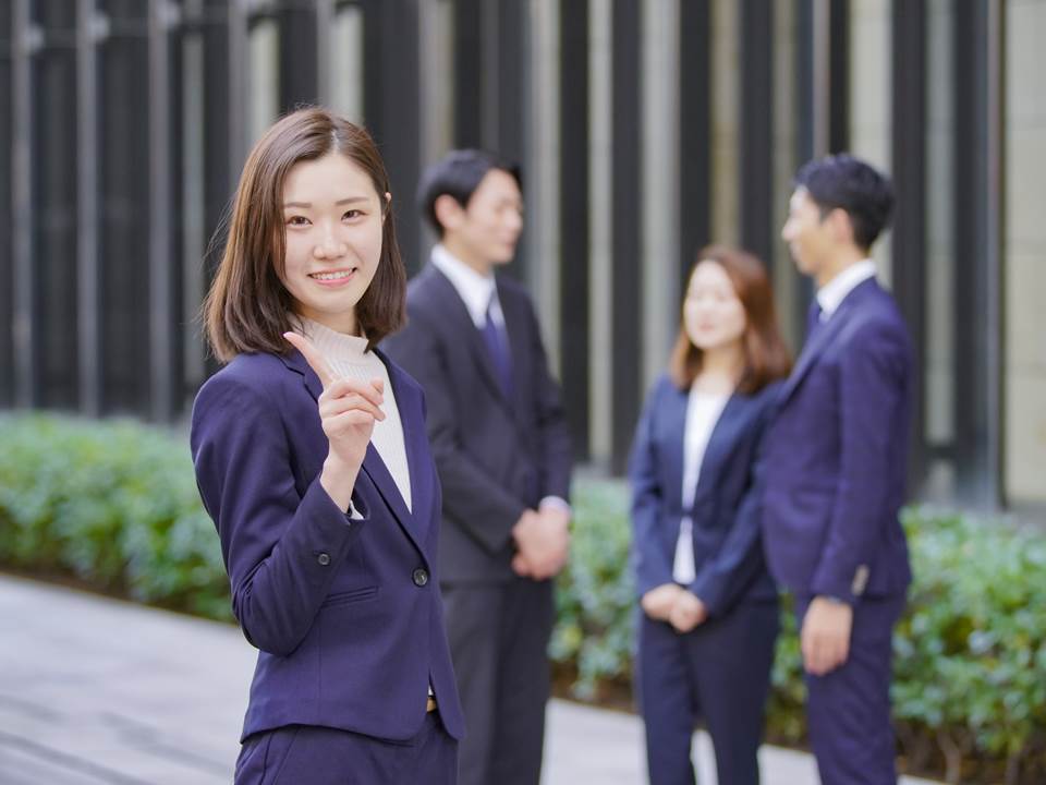 選購面試服裝前必讀！面試只會穿西裝真的落伍了？